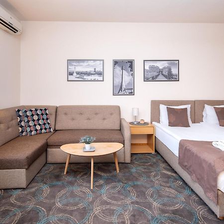 Top Central Apartments 贝尔格莱德 外观 照片