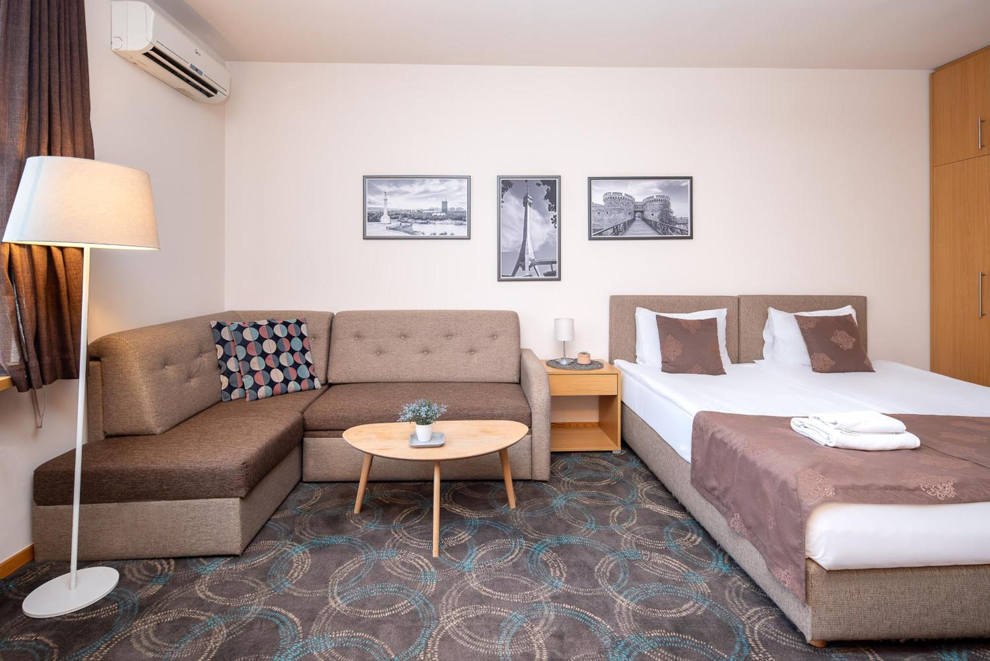 Top Central Apartments 贝尔格莱德 外观 照片